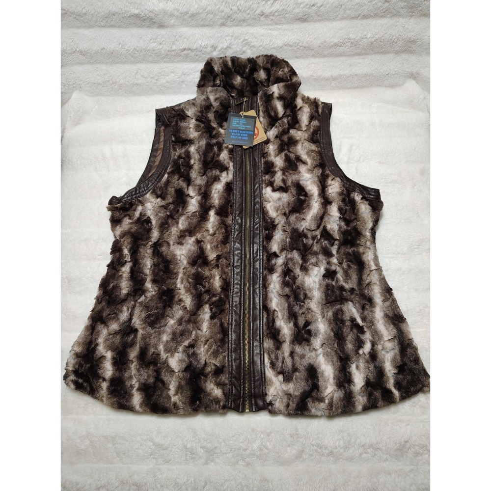 Womens Go Coco 3XL Faux Fur Faux Leather Vest Zip Front New!